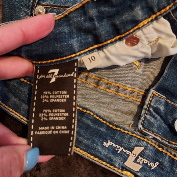 Youth Girls ~ 7 For All Mankind ~ Jean Shorts - Picture 4 of 4